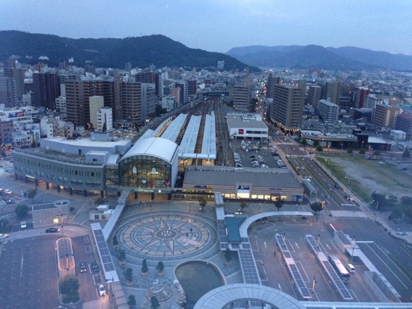 JRホテルクレメント高松から眺めた高松駅