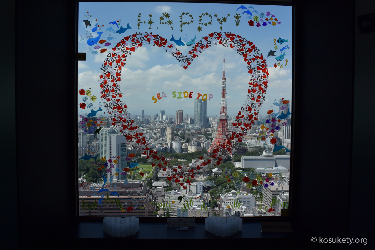 東京タワーと窓のデコレーション